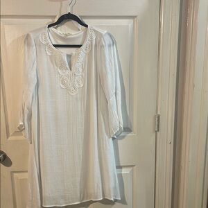 Elegant White Midi Dress